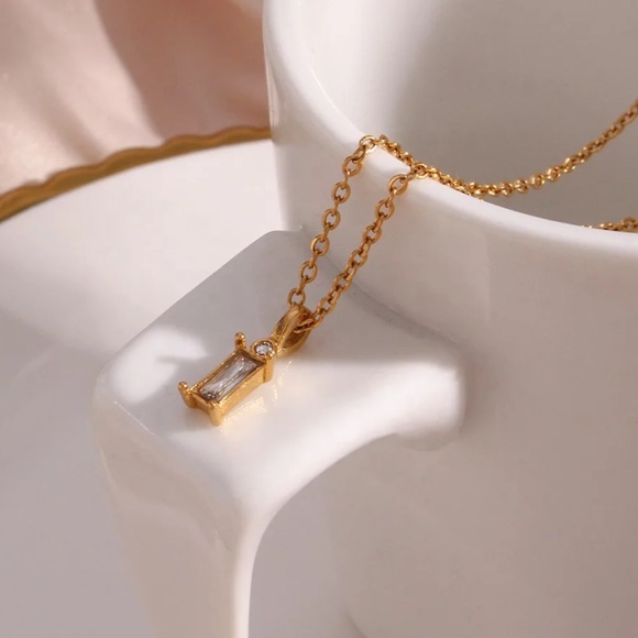 New 18K Gold Mini Square Clear Pendant Necklace, nice Necklace, cute Necklace - Picture 6 of 8
